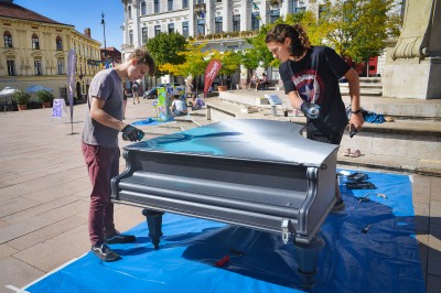 Zongorafestés